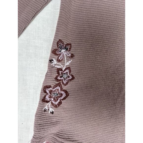 Aventura Organic Cotton embroidered mocha brown pullover waffle knit top Sz M - Picture 5 of 7